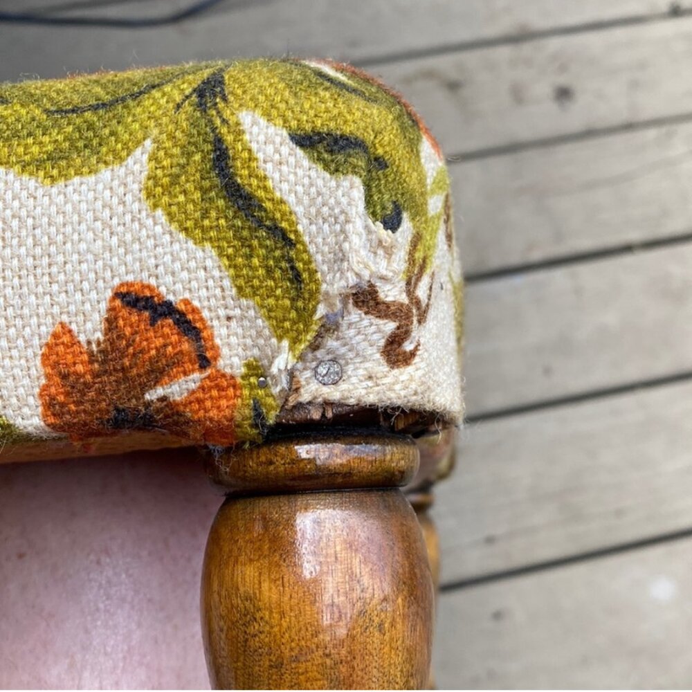 Vintage 1963 Handcrafted Floral Footstool Upholstered Wood Ottoman Stool MCM - Picture 5 of 15